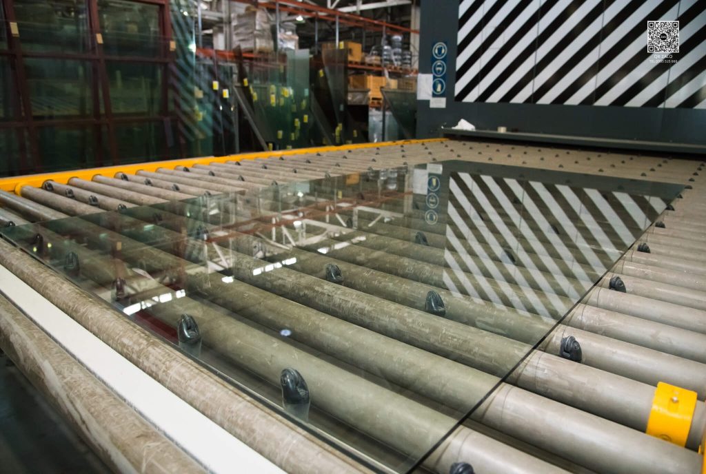 Xưởng cắt kính cường lực Thăng Long Glass