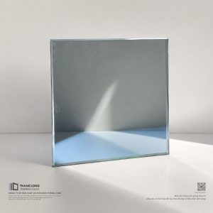 kinh-solar-control-xanh-bien