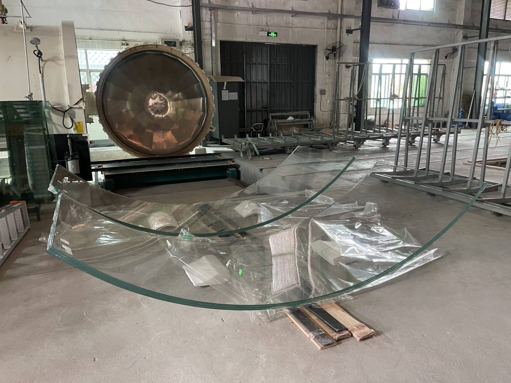 Kính cong 10 Kính cong Thăng Long Glass